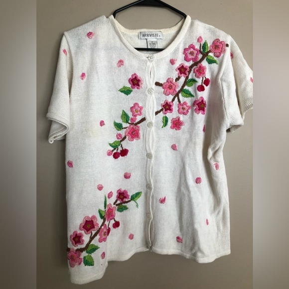 arriviste Sweaters - Vintage ARRIVISTE Embrod PINK FLOWERS Short Sleeve Sweater Size M